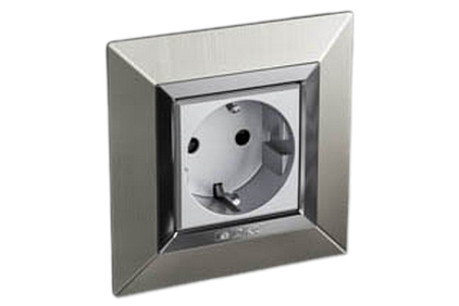 Plates made of natural materials