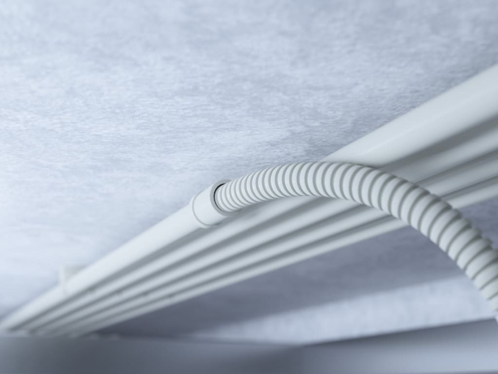 Уличная проводка по воздуху какую гофру выбрать и как монтировать